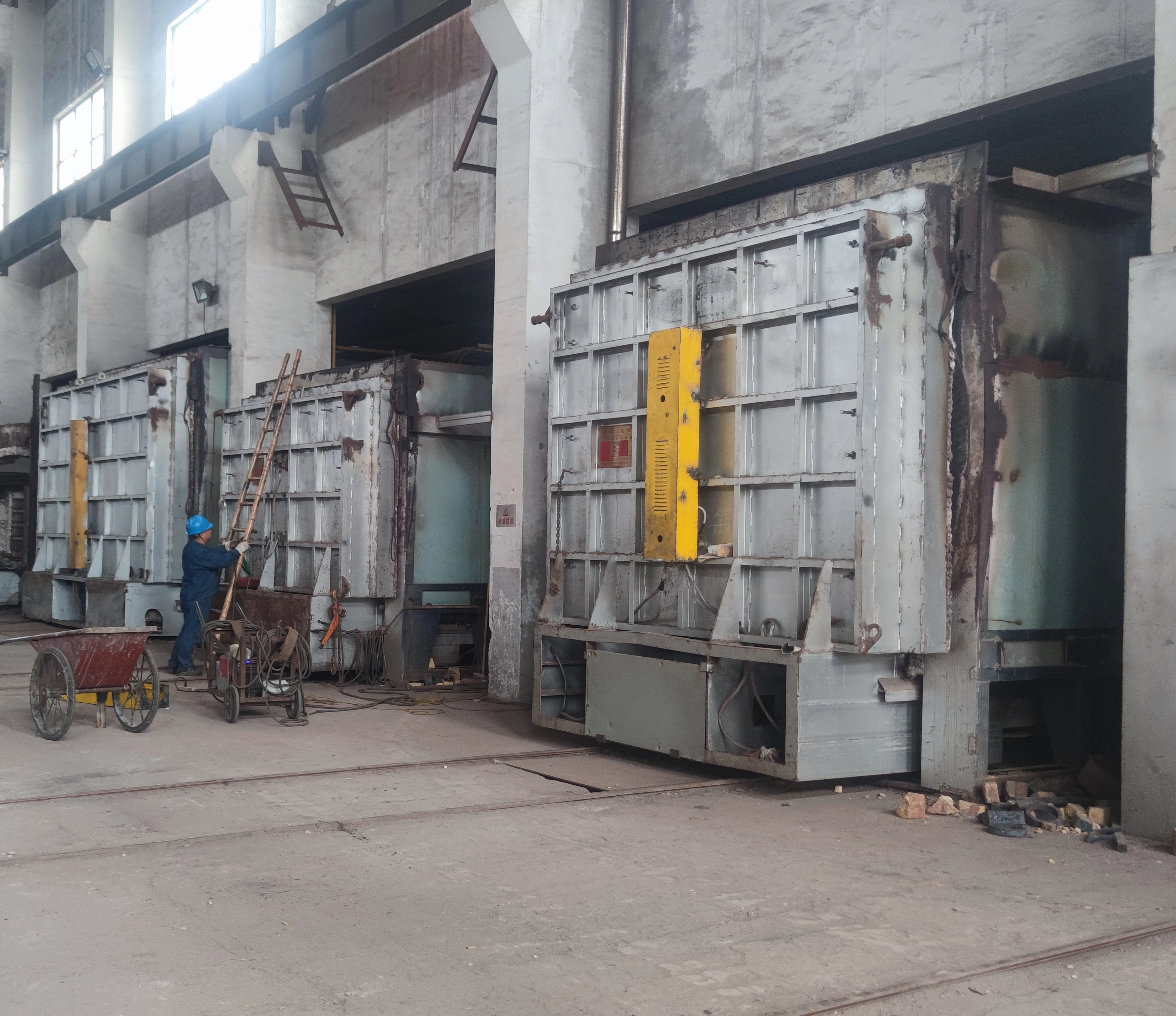 ¿Cuáles son los procesos de tratamiento térmico del acero?